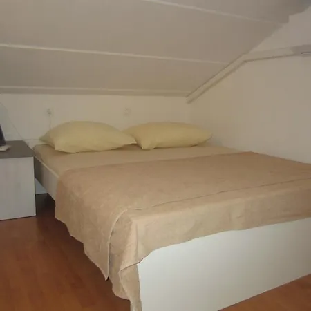 Valinor Apartment *